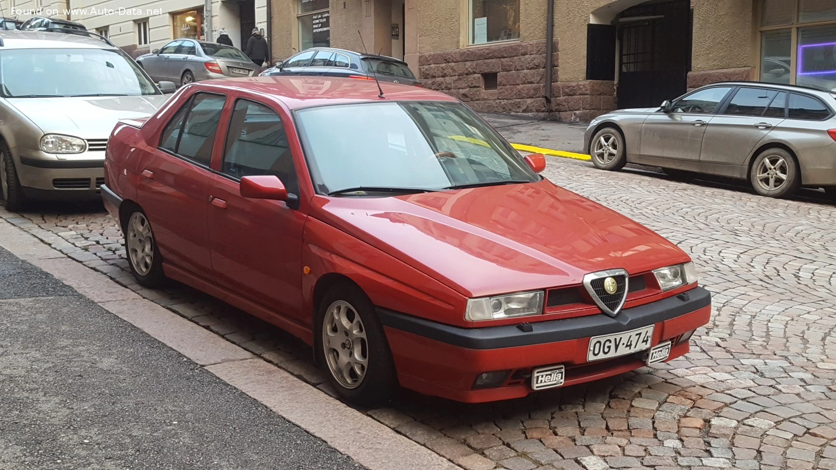 1992 Alfa Romeo Alfa Romeo 155 2.0 Twin Spark (141 bg)