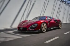 Alfa Romeo 3.0 V6 (620 bg) DCT (2023)