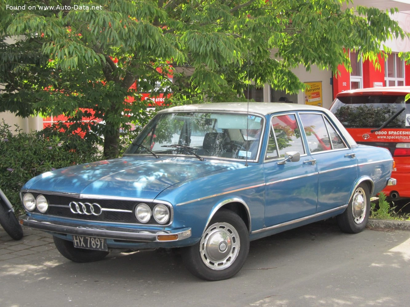 1968 Audi 100 1.8 LS (100 bg)