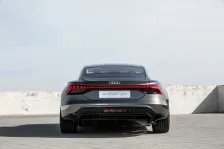 2018 Audi e-tron GT 90 kWh (590 bg) AWD Quattro 4