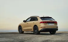 2023 Audi Q8 55 TFSI e V6 (394 bg) Plug-in Hybrid quattro tiptronic 2