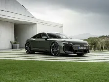 Audi performance 105 kWh (925 bg) quattro (2024)