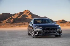 2019 Audi S4 3.0 TFSI V6 (354 bg) quattro tiptronic 3