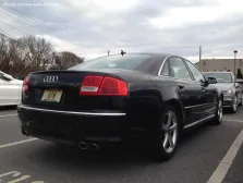 2006 Audi S8 5.2 FSI V10 (450 bg) quattro Tiptronic 2