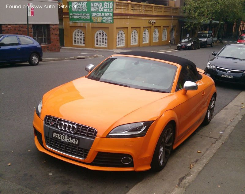 Audi TT TTS Roadster (8J)