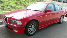 1990 BMW 3 Serisi 318i (113 bg) 1