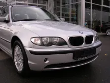 BMW 325xi (192 bg) (2001)