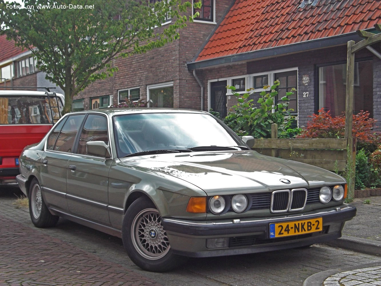 1986 BMW 7 Serisi 735i (211 bg) cat Automatic