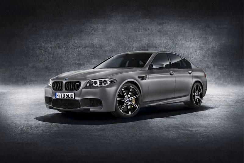 2013 BMW M5 4.4 V8 (560 bg) M DCT
