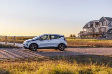 2021 Chevrolet Bolt EV 65 kWh (200 bg) 8