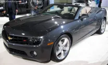 2011 Chevrolet Camaro SS 6.2 V8 (426 bg) 1
