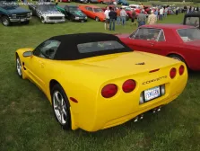 1999 Chevrolet Corvette 5.7 i V8 16V (355 bg) Automatic 7