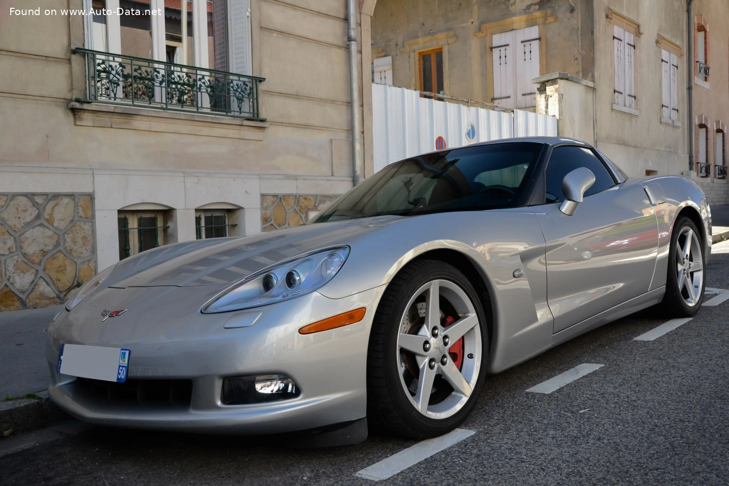 2004 Chevrolet Corvette 6.2i V8 (437 bg)
