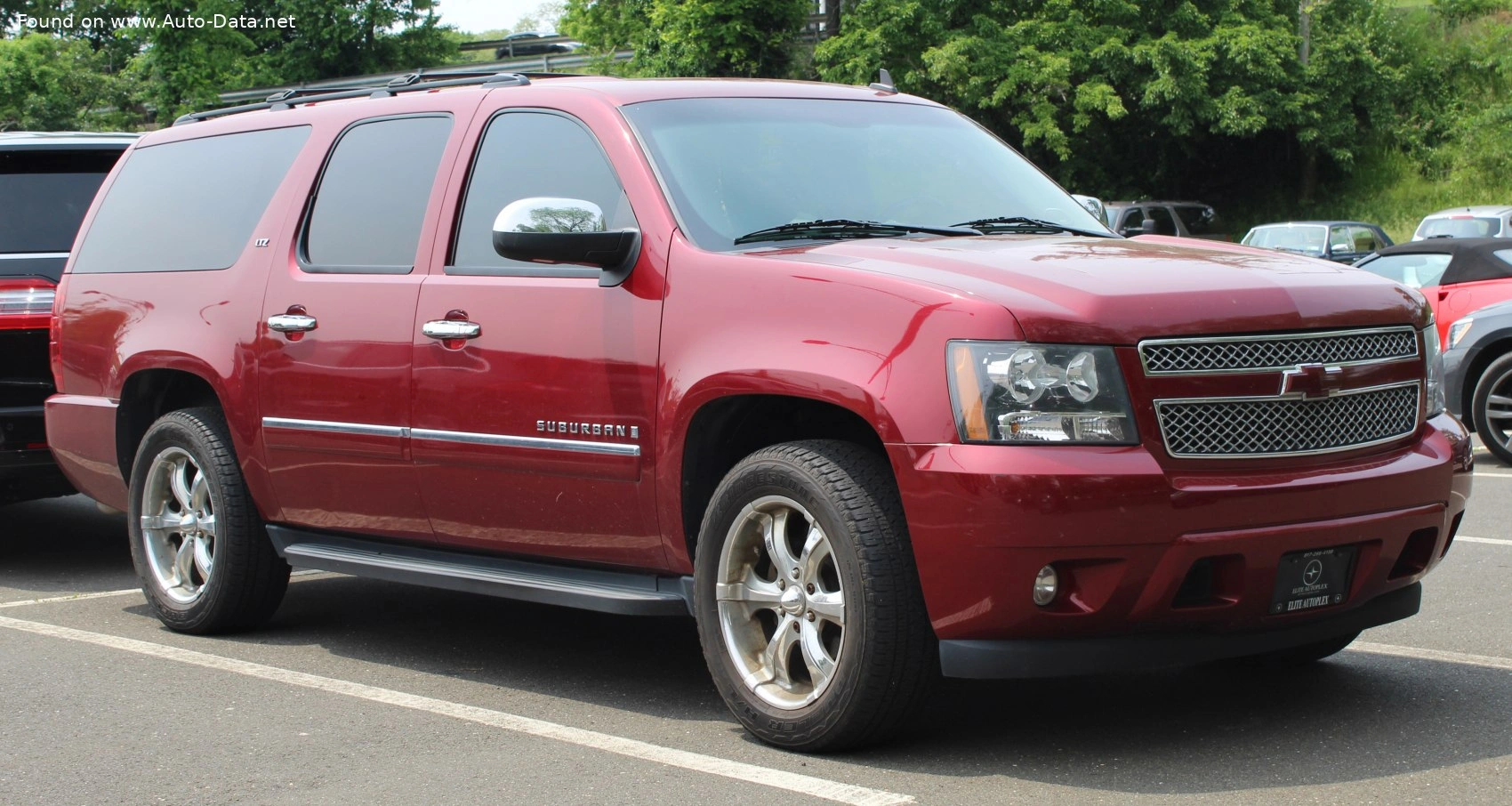 2007 Chevrolet Suburban 5.3 i V8 (310/326 bg) Flex Fuel AWD Automatic