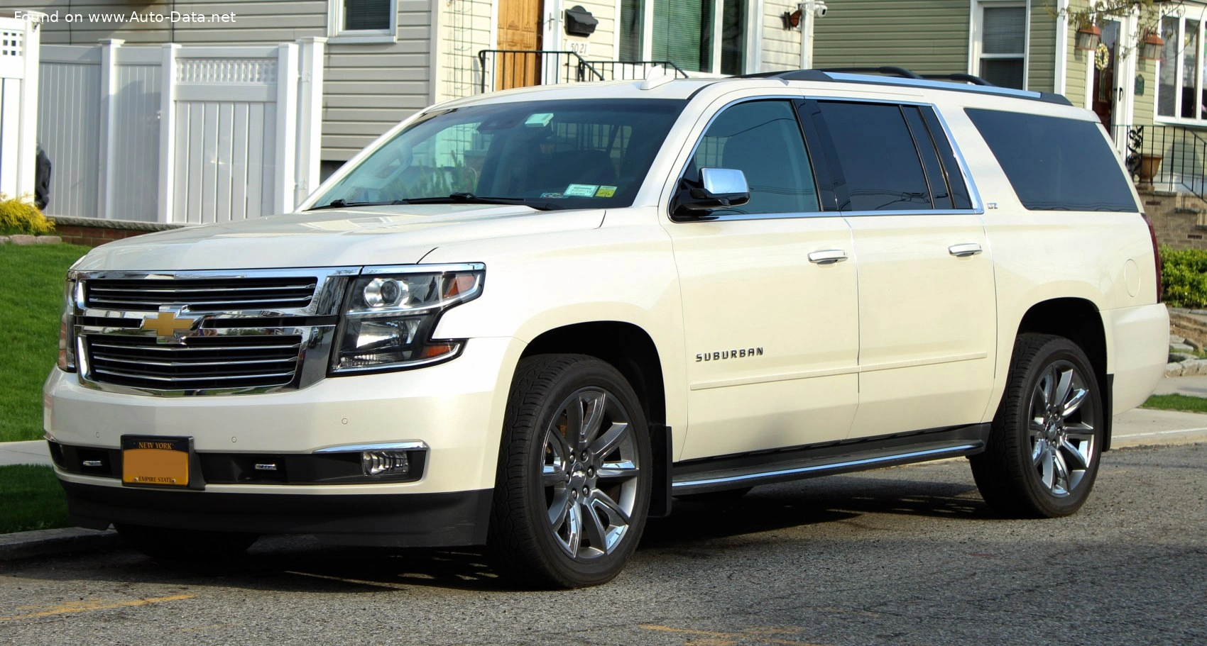 2014 Chevrolet Suburban 5.3 EcoTec V8 (355 bg) AWD Automatic