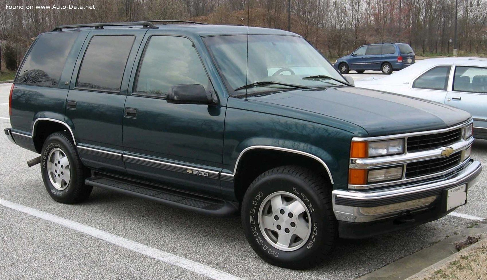 1995 Chevrolet Tahoe 5.7 i V8 (3 dr) (200 bg)