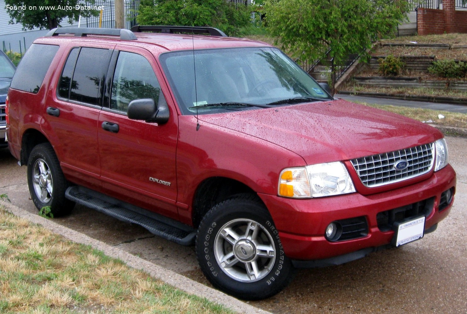 2002 Ford Explorer 4.6 V8 (242 bg)