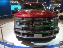 Ford 6.2 V8 (385 bg) Automatic SRW (2017)