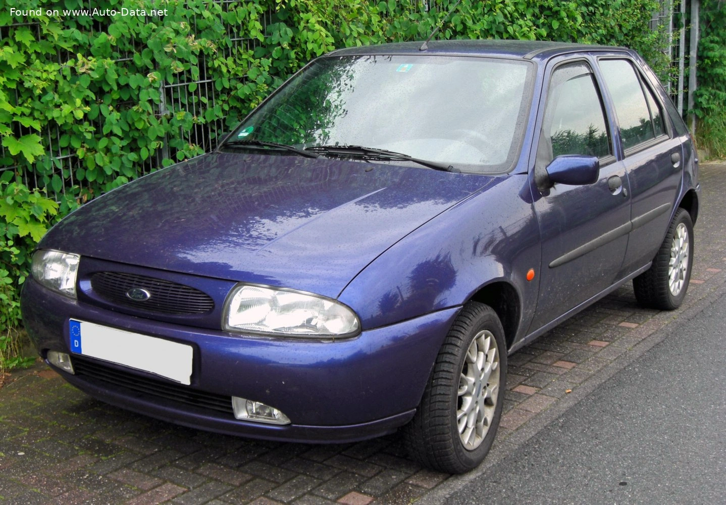 Ford Fiesta Fiesta IV (Mk4) 5 door