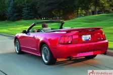 1993 Ford Mustang 3.8 V6 GT (152 bg) 8