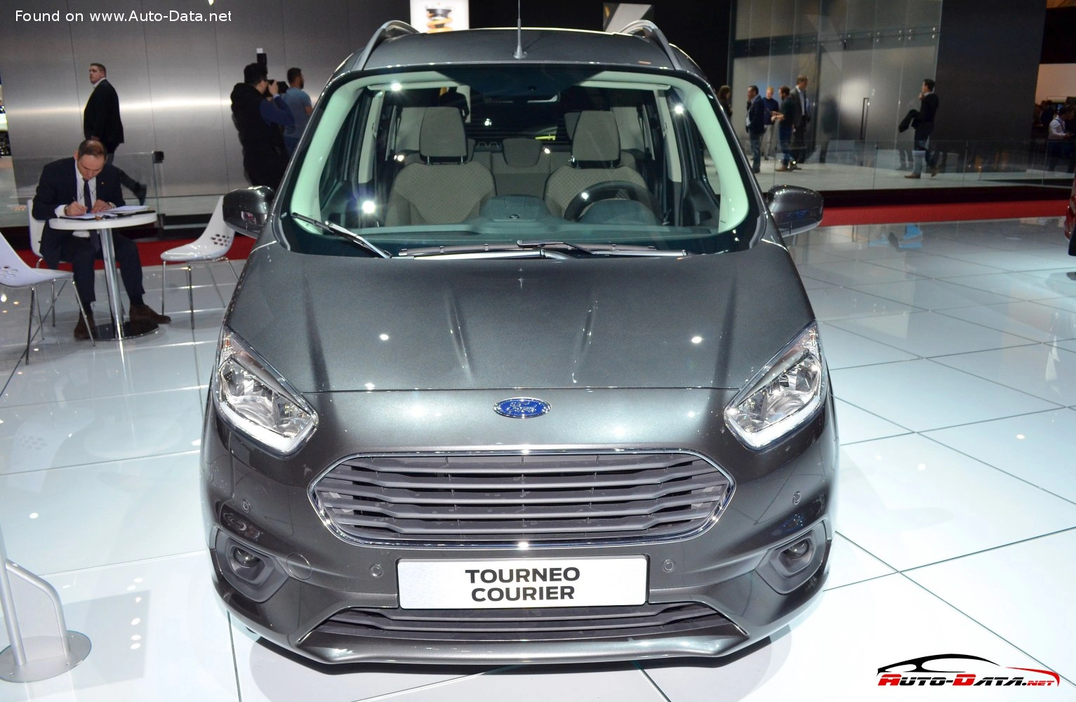 2018 Ford Tourneo Courier 1.5 TDCi (75 bg)