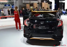 2017 Honda Civic 1.5 VTEC (182 bg) CVT Turbo 4