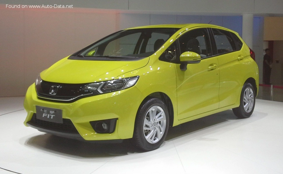 2013 Honda FIT 1.3 (100 bg) Automatic