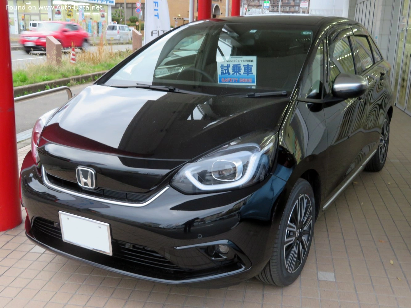 2020 Honda FIT Crosstar 1.3 (98 bg) CVT