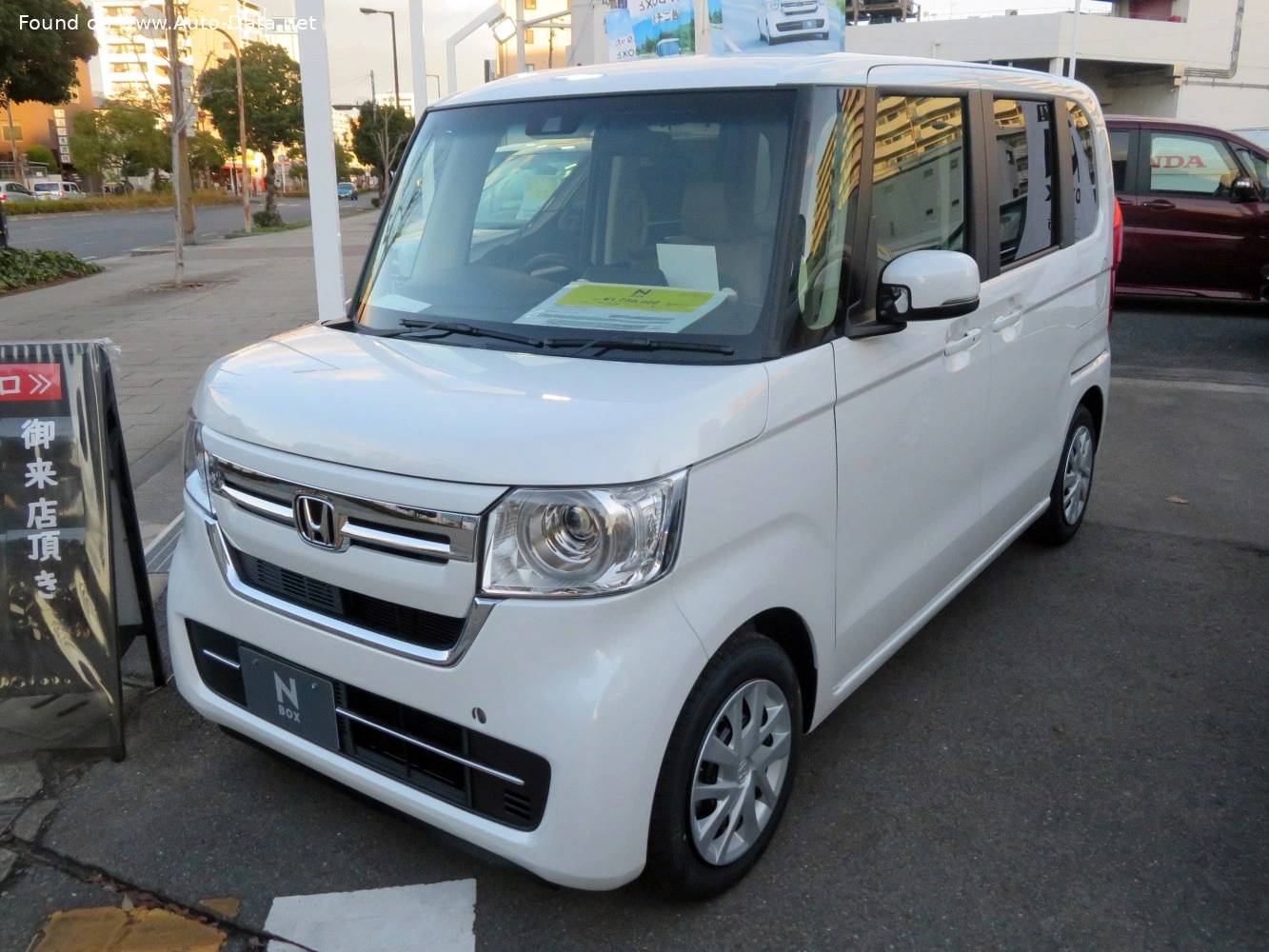 2020 Honda N-Box 0.7 (58 bg) CVT