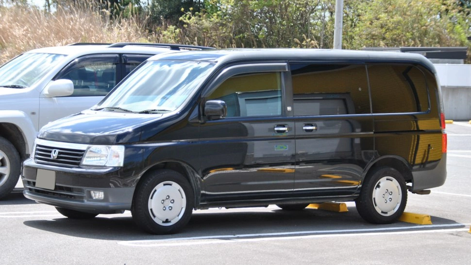 Honda Stepwgn Stepwgn II