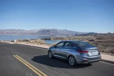 2017 Hyundai Accent 1.6 CRDi (128 bg) 4