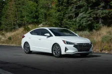 2018 Hyundai Elantra 2.0 (147 bg) 1