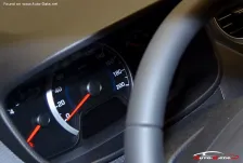 2013 Hyundai i10 1.0 16V (67 bg) Automatic 8