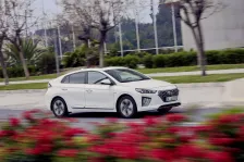 2019 Hyundai IONIQ 1.6 GDI (141 bg) Hybrid DCT 8