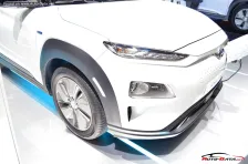 2017 Hyundai Kona 67 kWh (204 bg) Electric 4