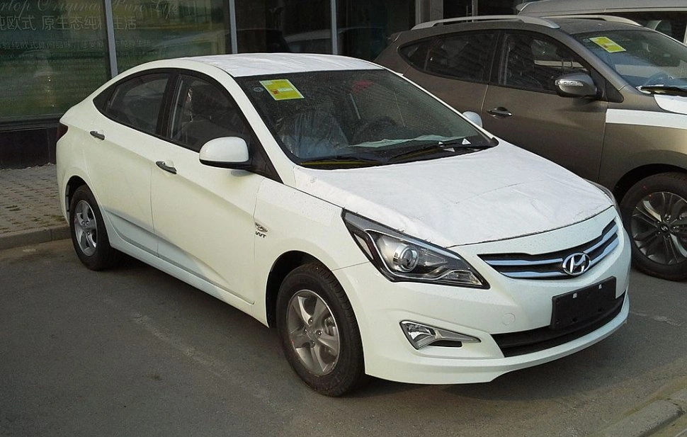 Hyundai Verna Verna IV (facelift 2015)