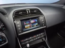 2015 Jaguar XE 2.0 (200 bg) Automatic 8