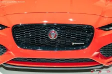 2019 Jaguar XE P250 (250 bg) AWD Automatic 4