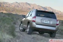 2006 Jeep Compass 2.4 (170 bg) CVT 4x4 8