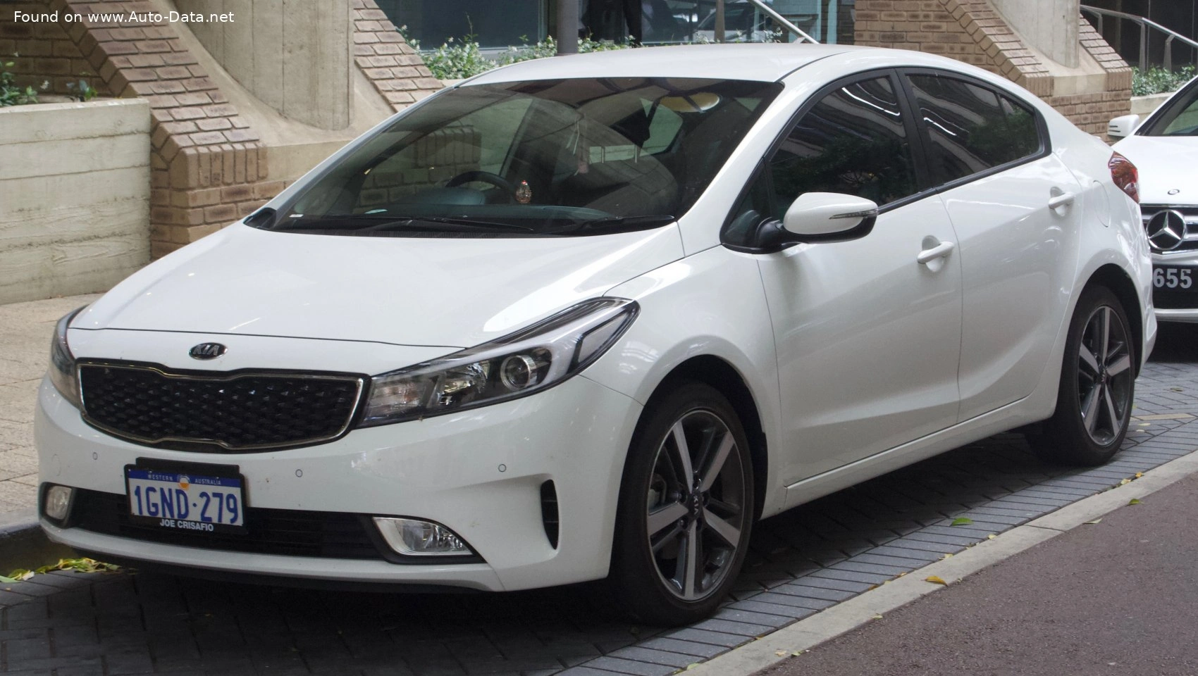 Kia Cerato Cerato III Sedan (facelift 2016)