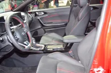 Kia GT 1.6 T-GDI (204 bg) DCT (2018)