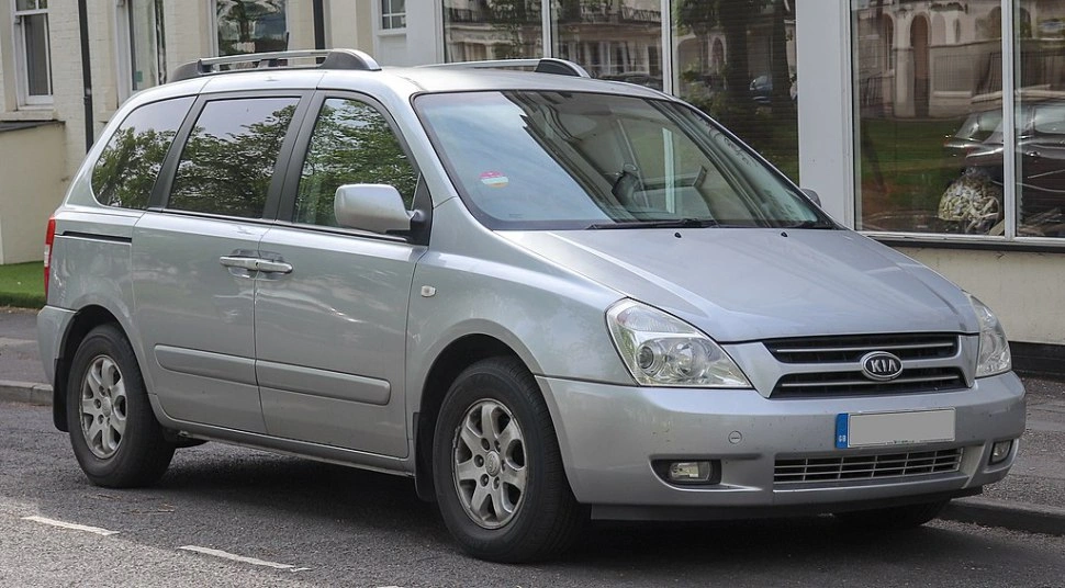 Kia Sedona Sedona II SWB