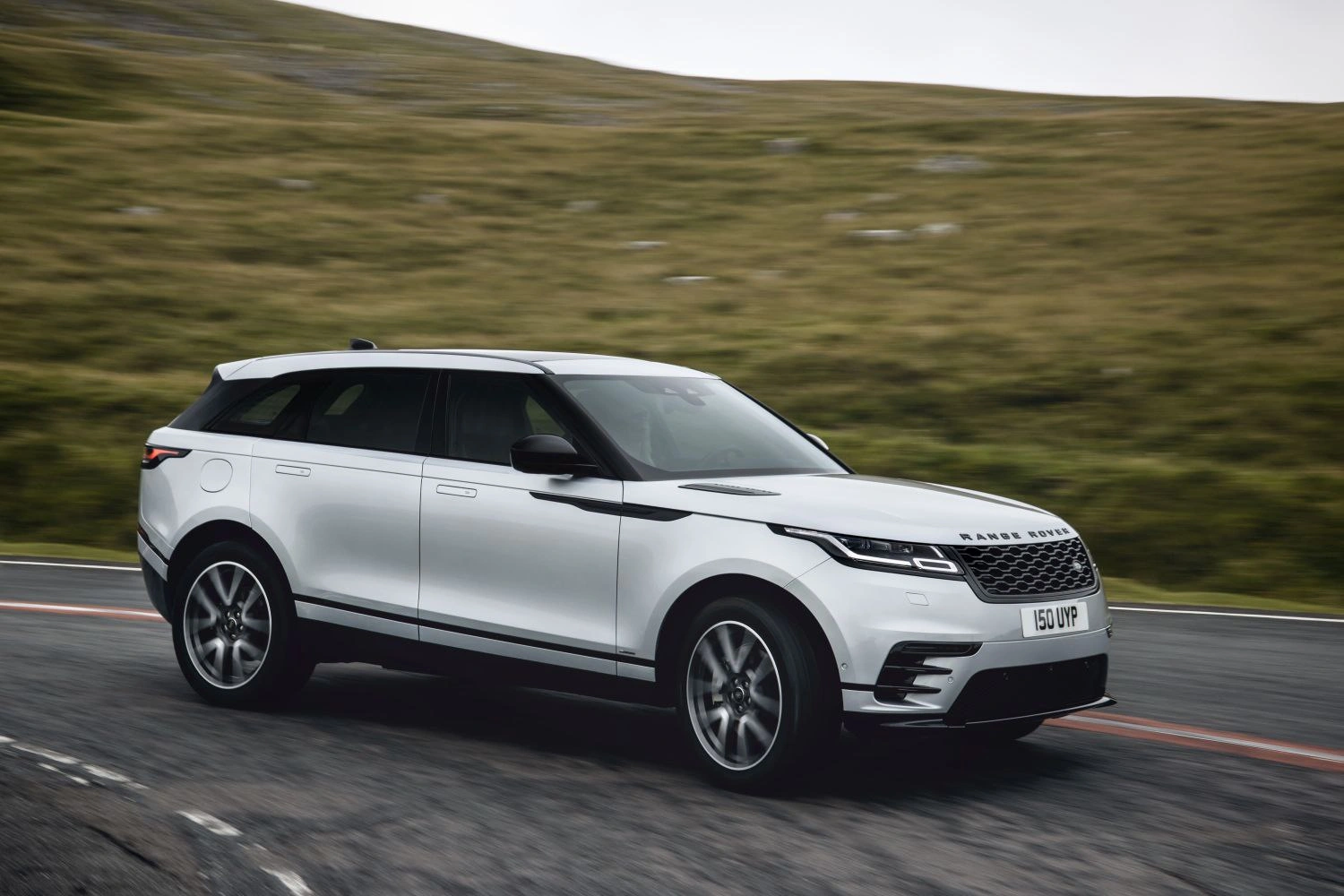 2020 Land Rover Land Rover Range Rover Velar 2.0 P400e (404 bg) Plug-in Hybrid AWD Automatic