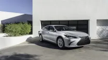 Lexus 250 (203 bg) AWD Automatic (2021)