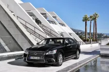 Lexus 600h L V8 (445 bg) Hybrid AWD e-CVT (2012)