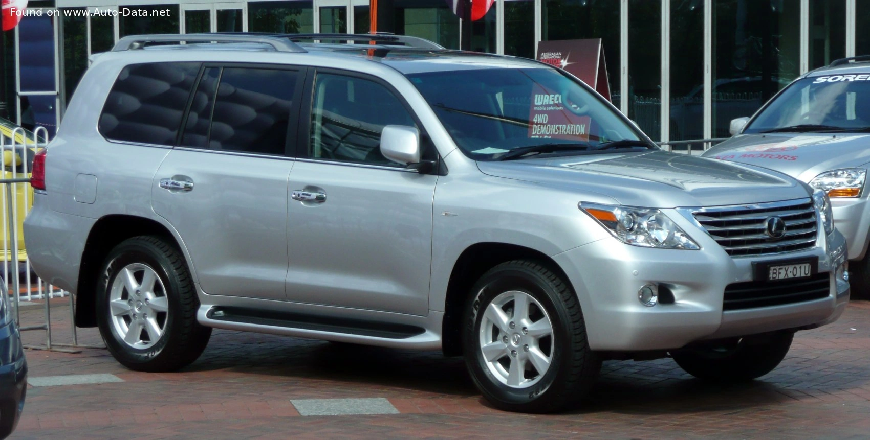 Lexus LX LX III
