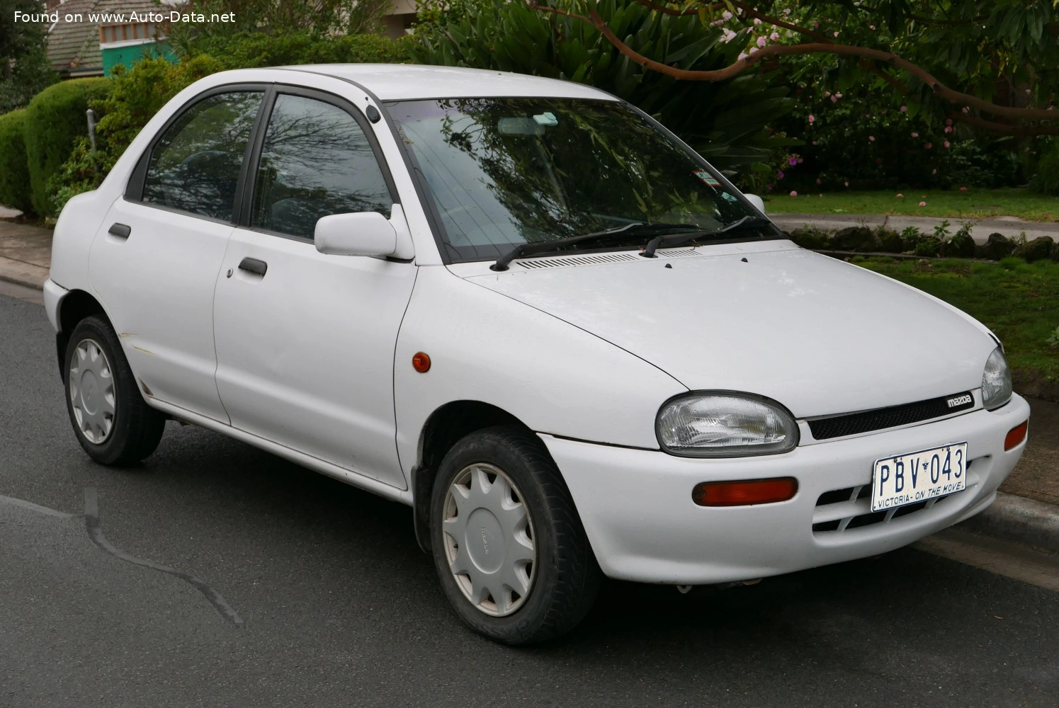 Mazda 121 121 II (DB)