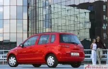2003 Mazda 2 1.4 CD (68 bg) 8