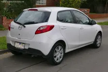 2010 Mazda 2 1.5i (102 bg) 3