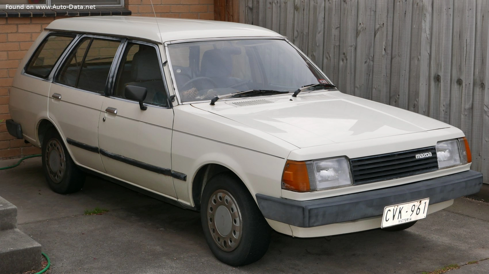 Mazda 323 323 I Station Wagon (FA)